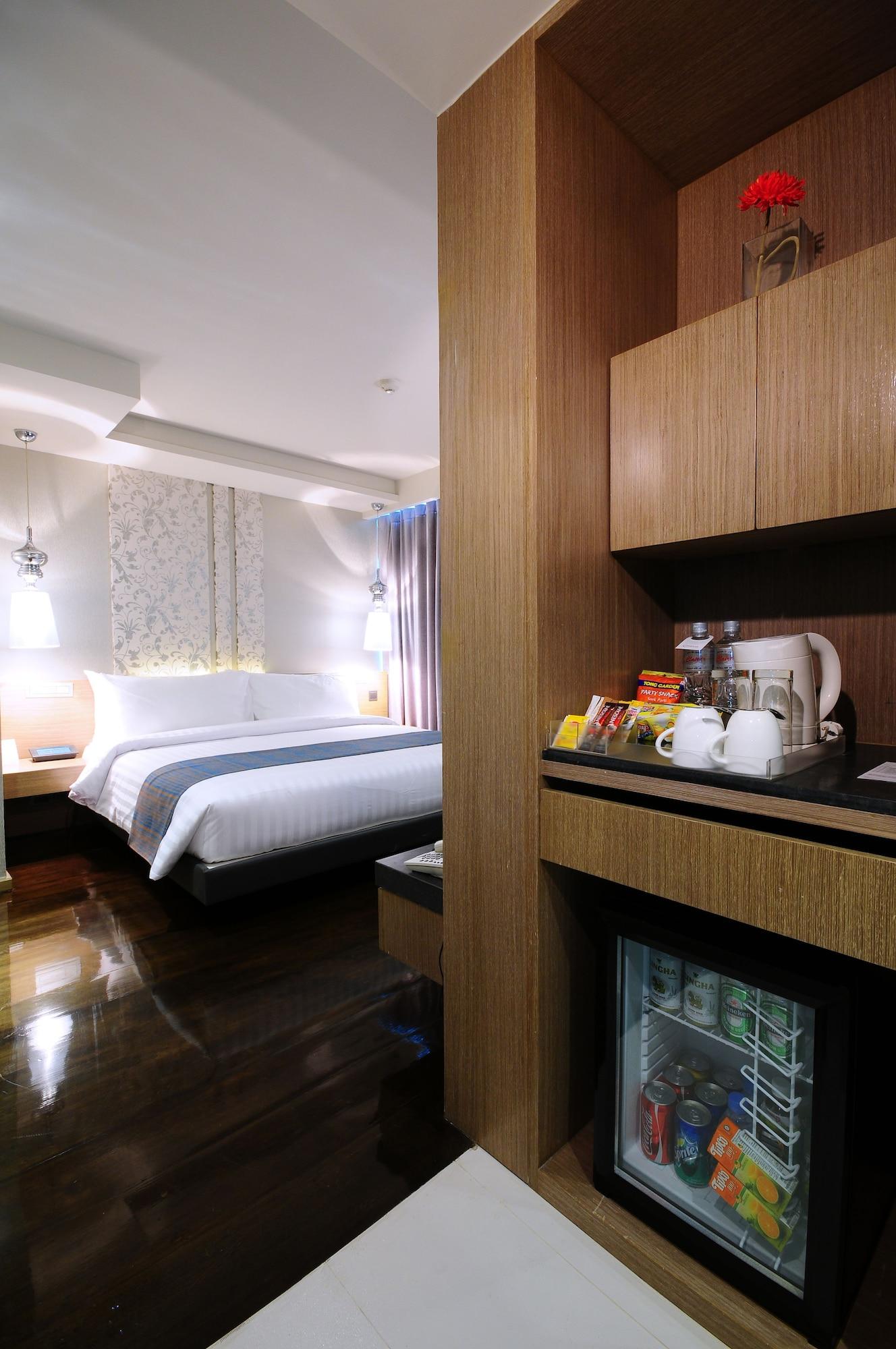 Citrus Sukhumvit 13 Nana Bangkok By Compass Hospitality - Newly Renovated Hotel Екстериор снимка