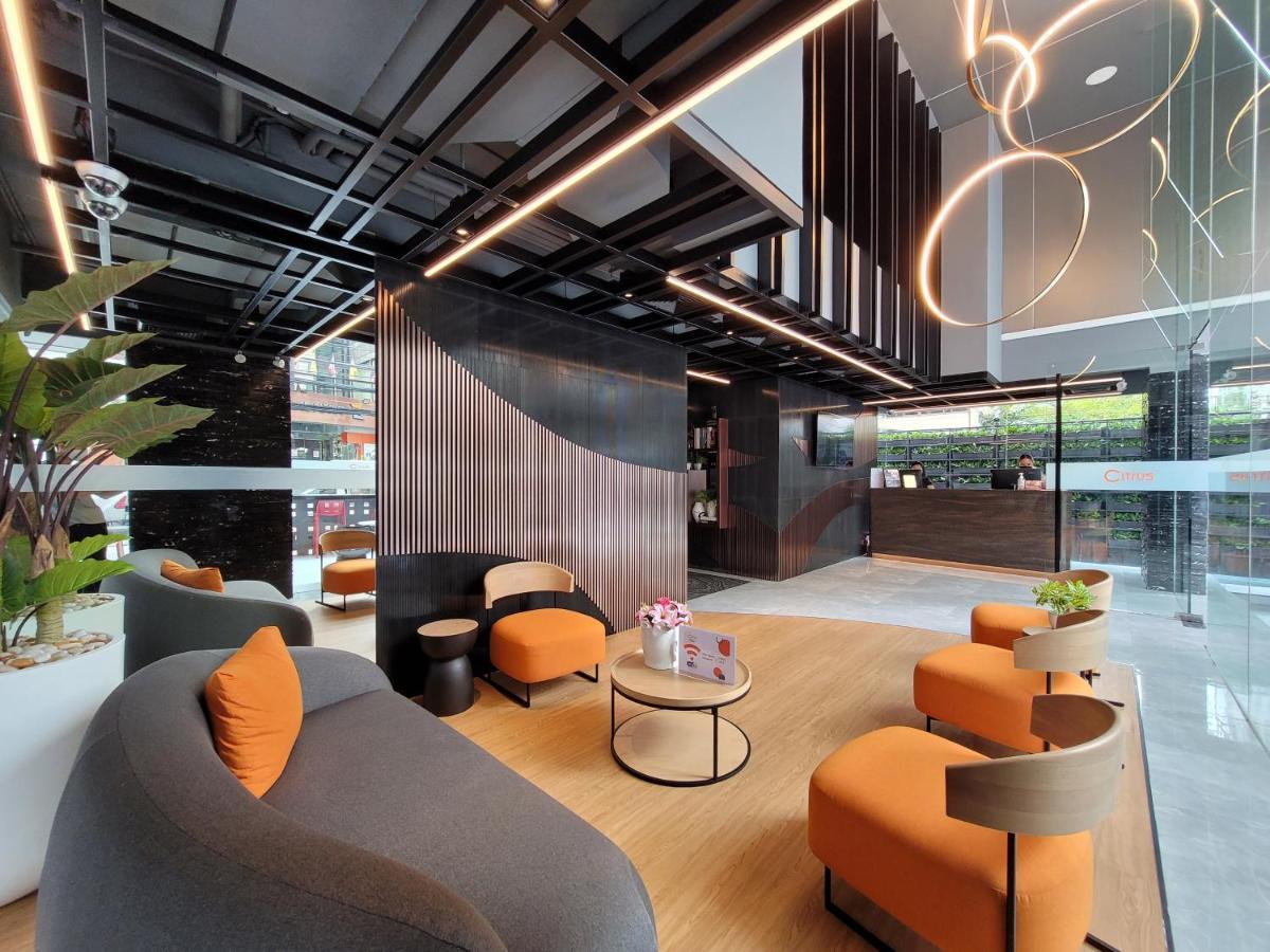 Citrus Sukhumvit 13 Nana Bangkok By Compass Hospitality - Newly Renovated Hotel Екстериор снимка