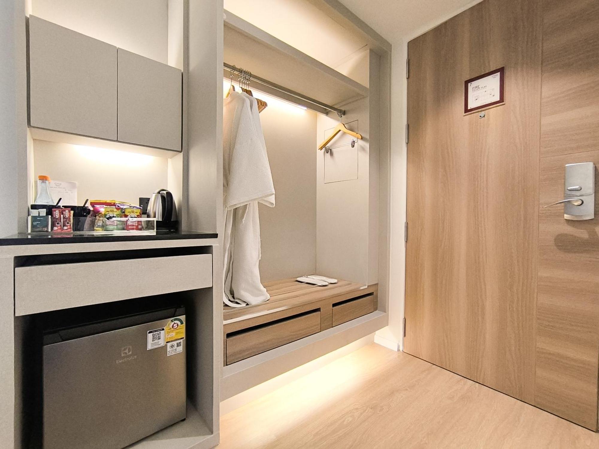 Citrus Sukhumvit 13 Nana Bangkok By Compass Hospitality - Newly Renovated Hotel Екстериор снимка